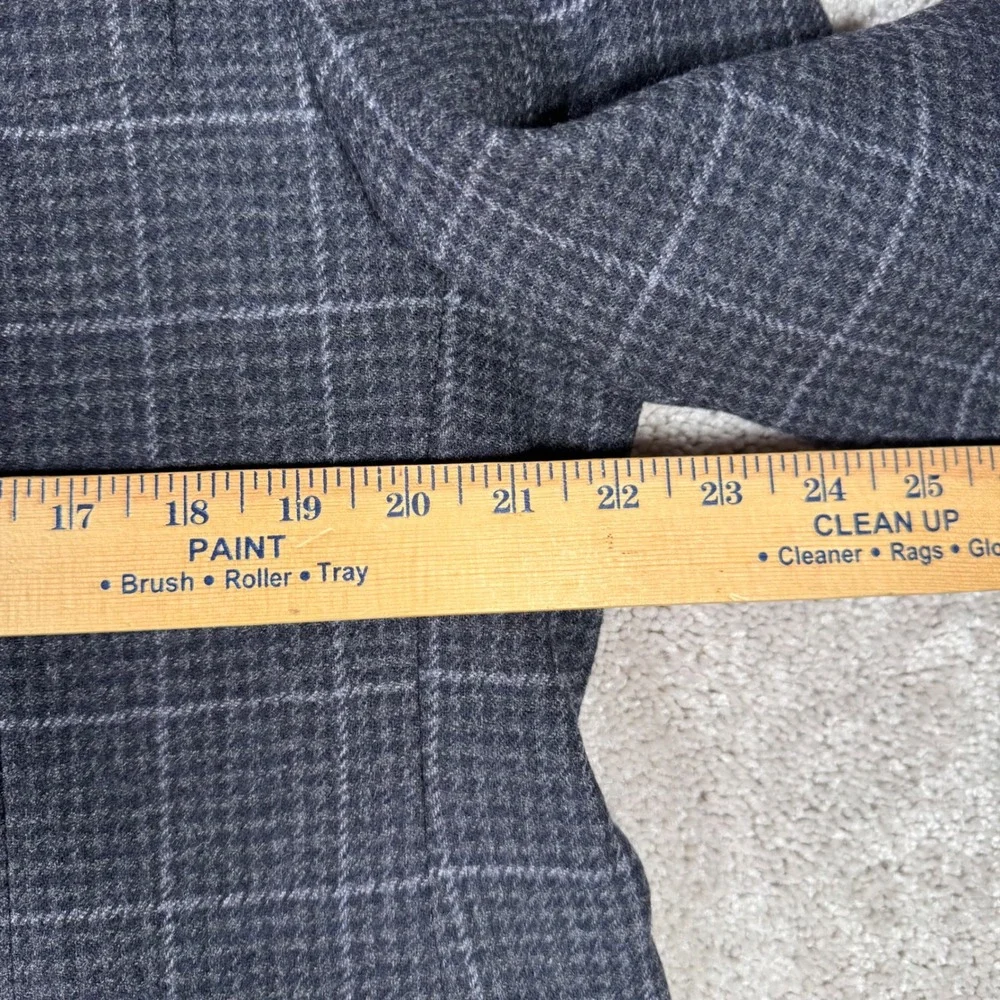 Jos A Bank 1905 Collection Tailored Fit Blazer Mens Gray Plaid Sport Coat 44S